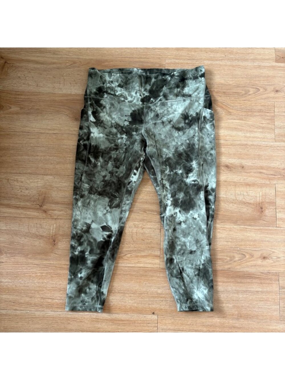 Lululemon Athletic Align HR Yoga Pants 25” Pockets Sage Olive Dye Women’s Sz 18